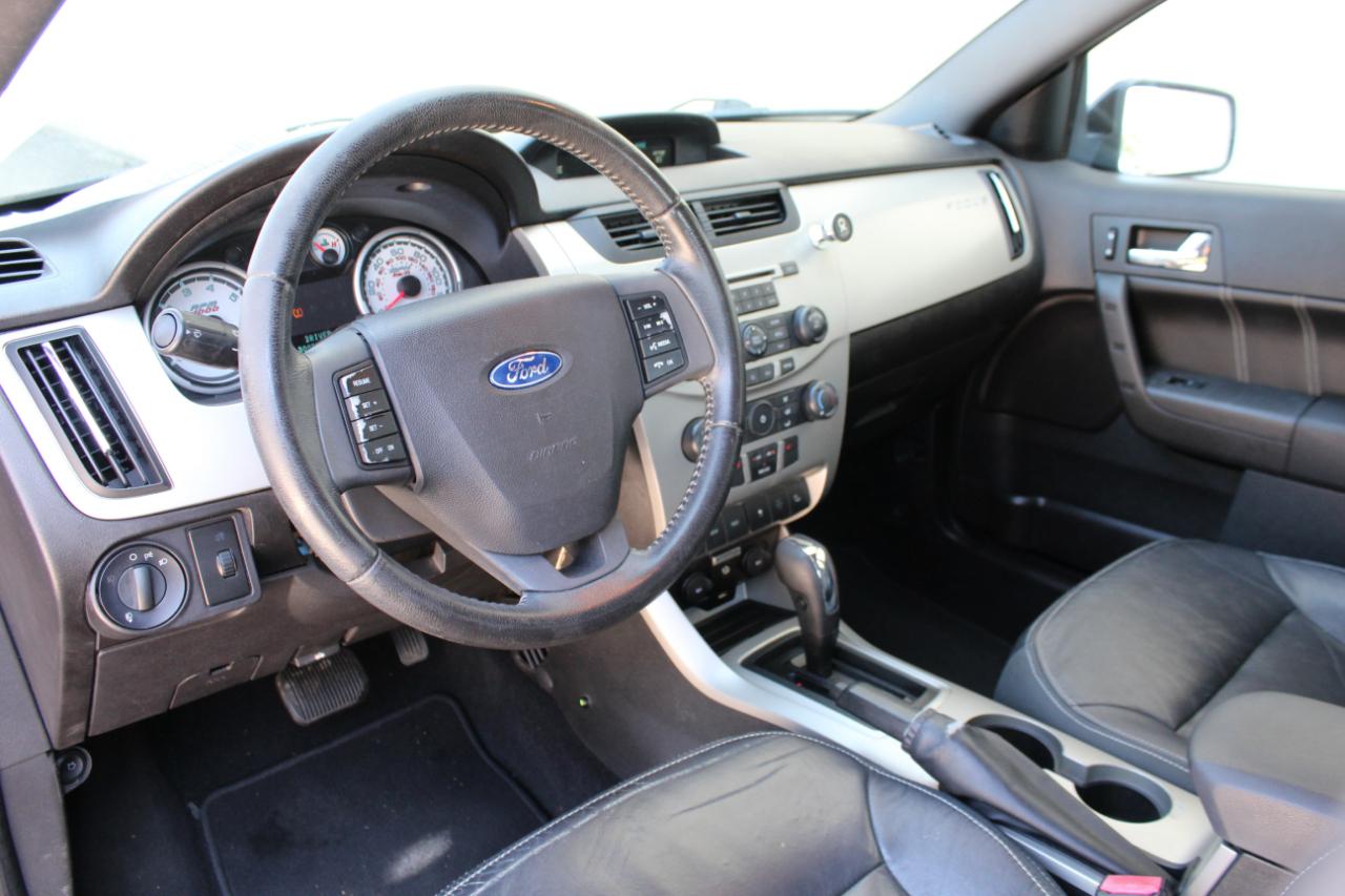 Ford Focus SES Sedan 2010