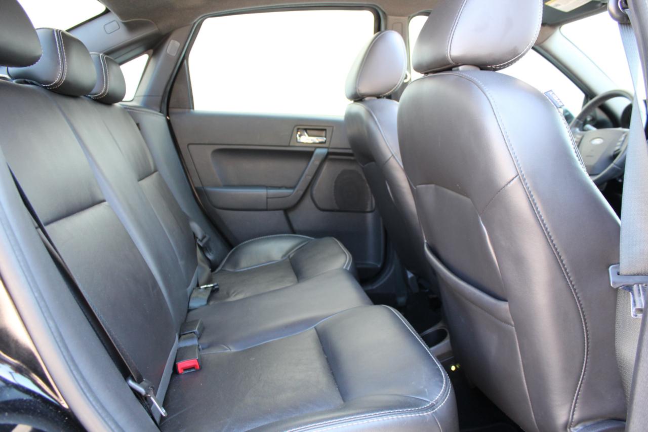 Ford Focus SES Sedan 2010