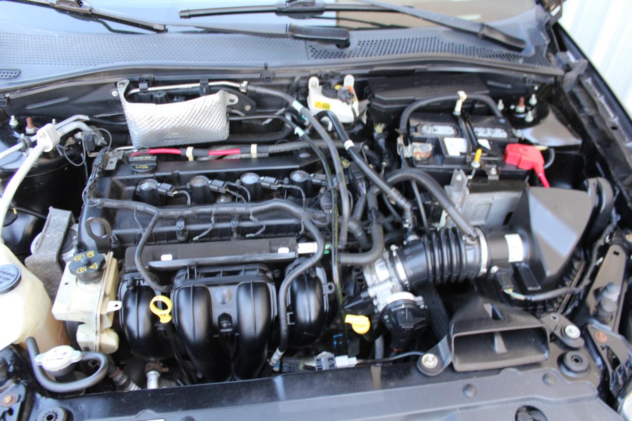 Ford Focus SES Sedan 2010