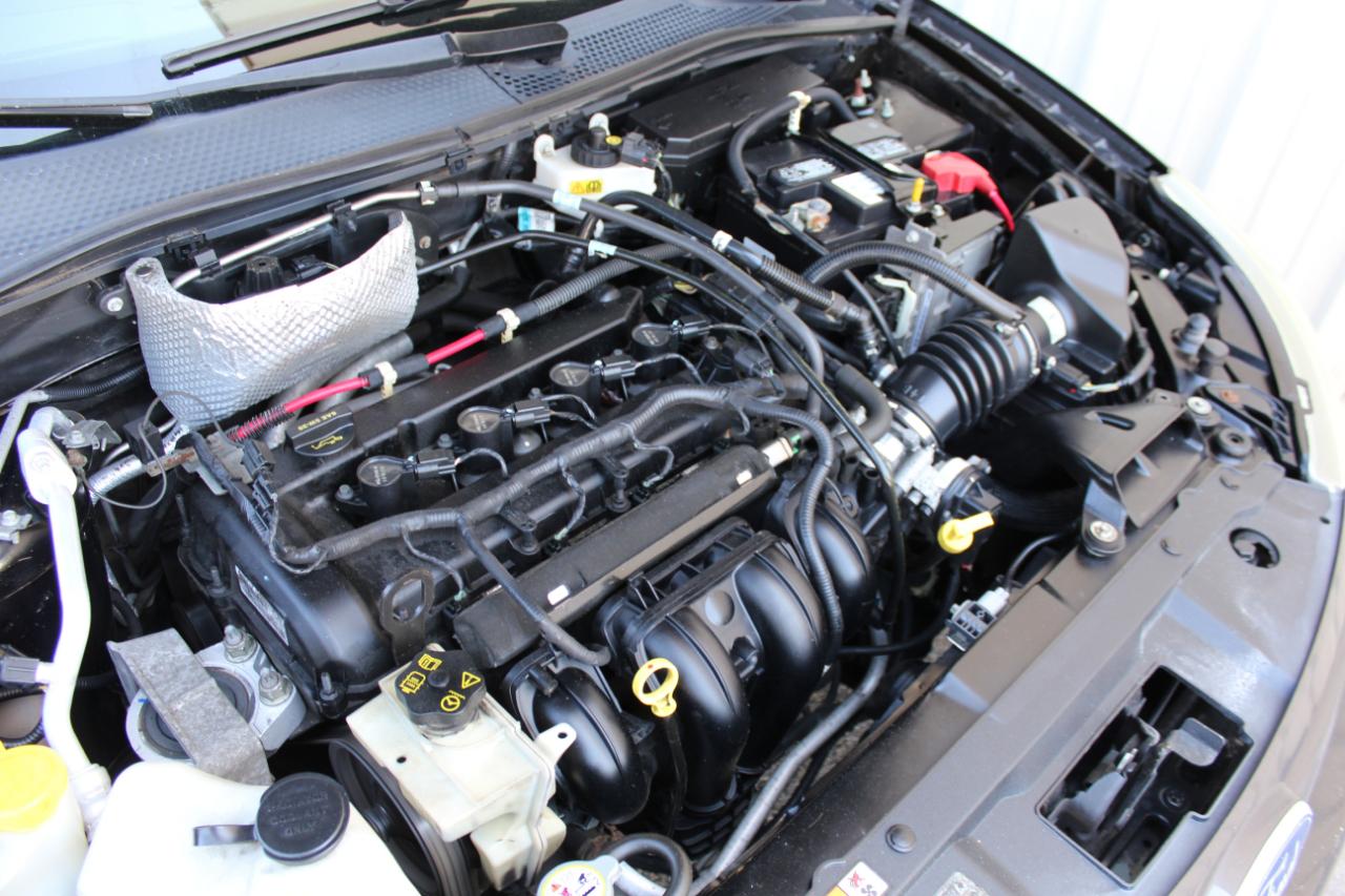 Ford Focus SES Sedan 2010
