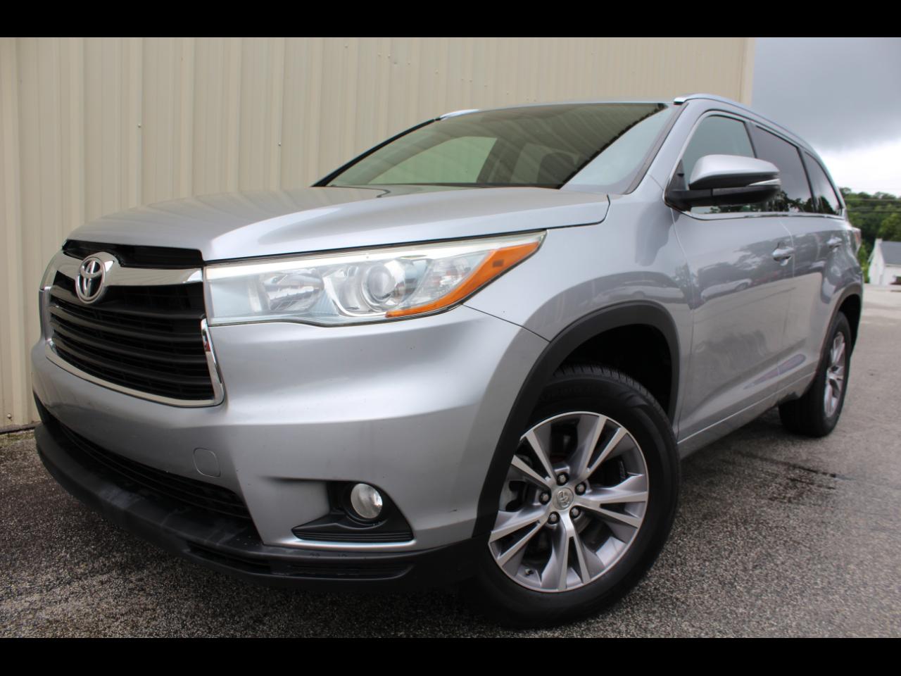 Toyota Highlander XLE FWD V6 2015