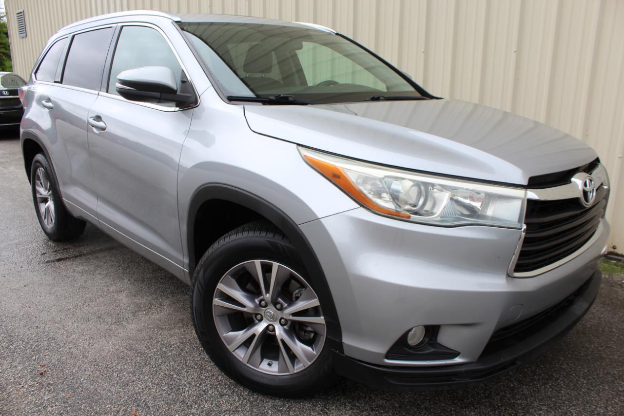 Toyota Highlander XLE FWD V6 2015