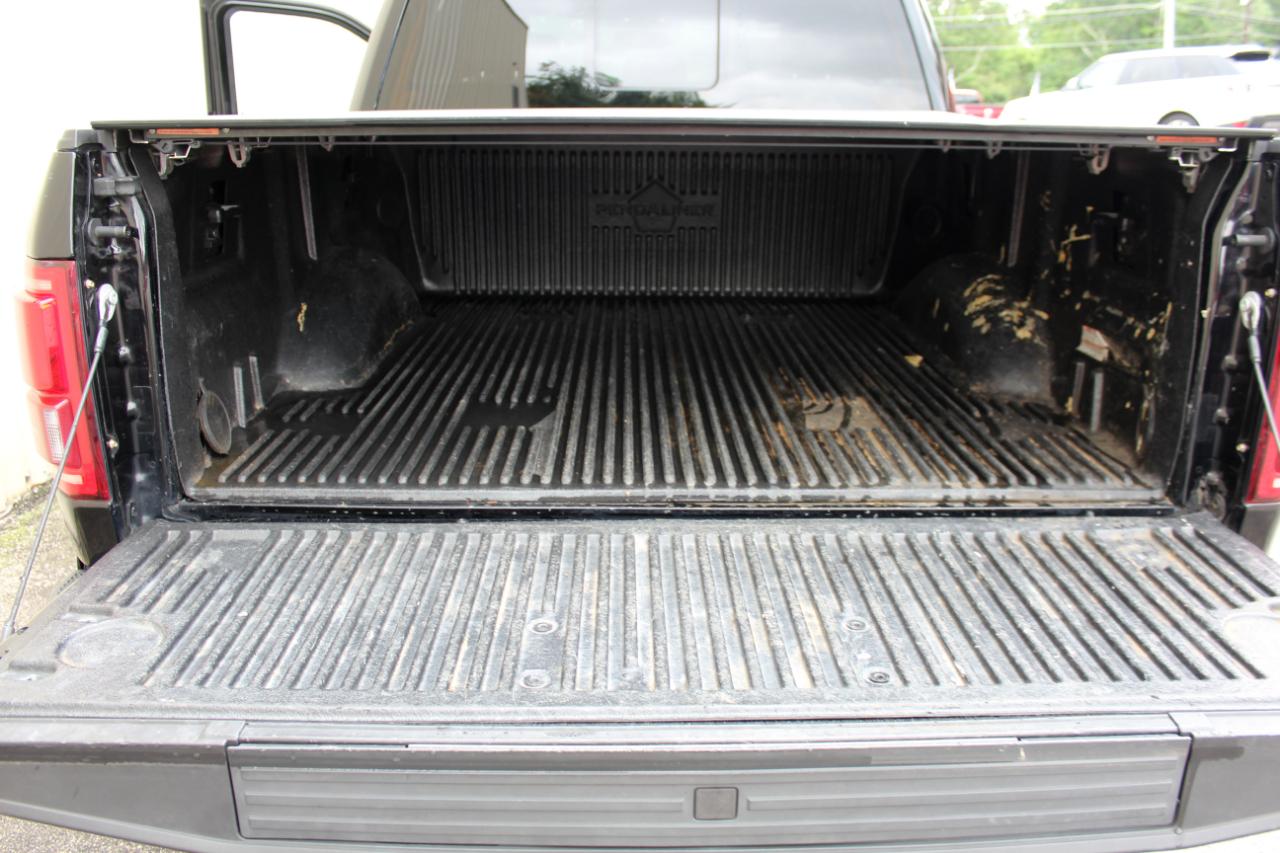 Ford F-150 Lariat SuperCrew 5.5-ft. Bed 4WD 2017