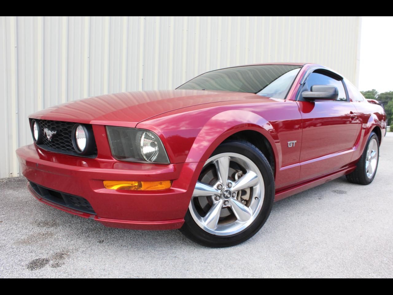 Ford Mustang GT Deluxe Coupe 2008