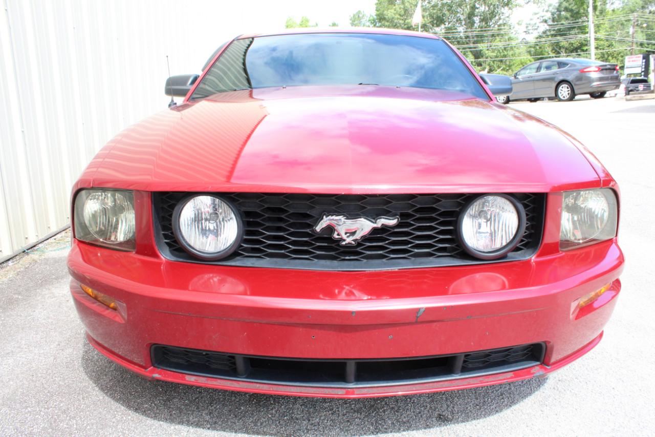 Ford Mustang GT Deluxe Coupe 2008