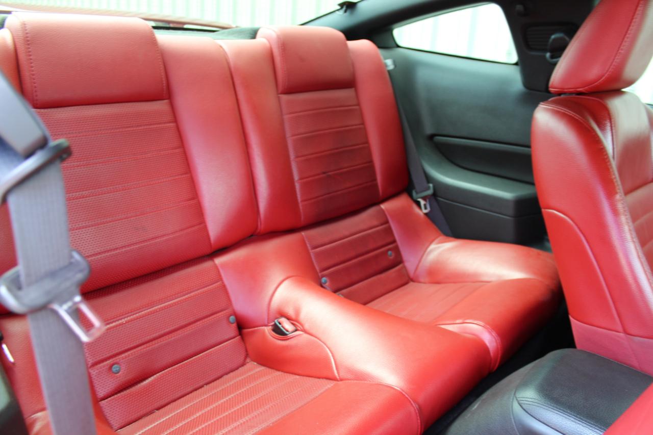 Ford Mustang GT Deluxe Coupe 2008