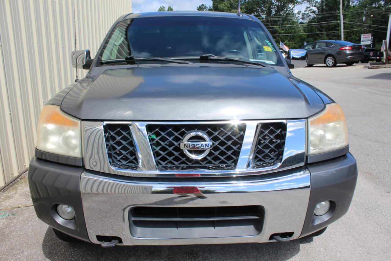 Nissan Titan SL Crew Cab 4WD 2011