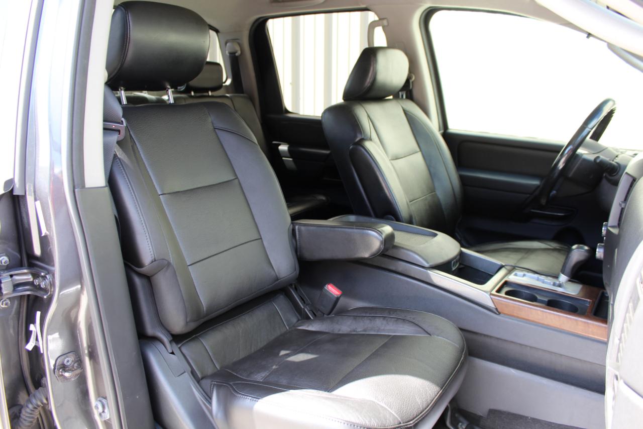 Nissan Titan SL Crew Cab 4WD 2011