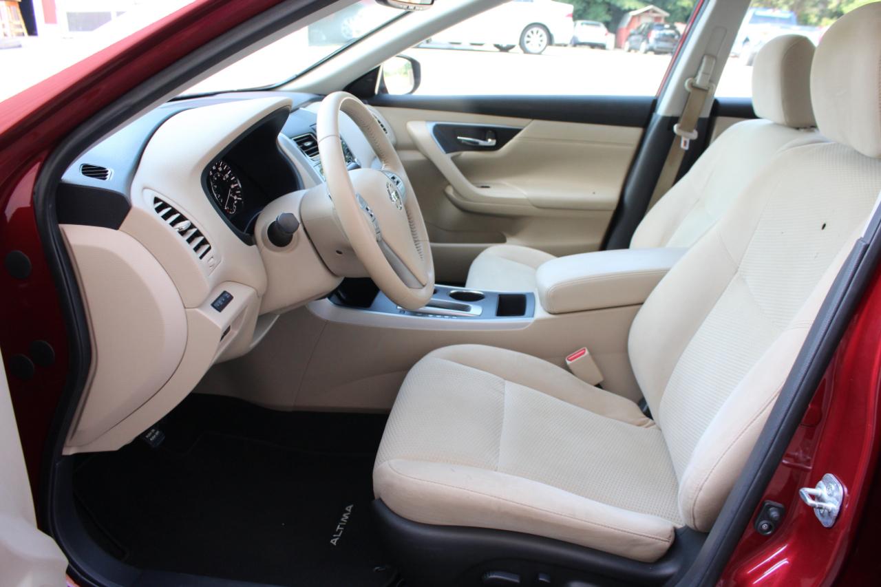 Nissan Altima 2.5 SV 2015