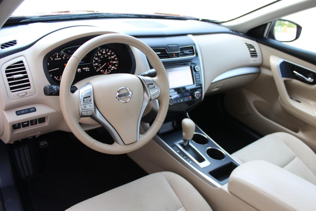 Nissan Altima 2.5 SV 2015