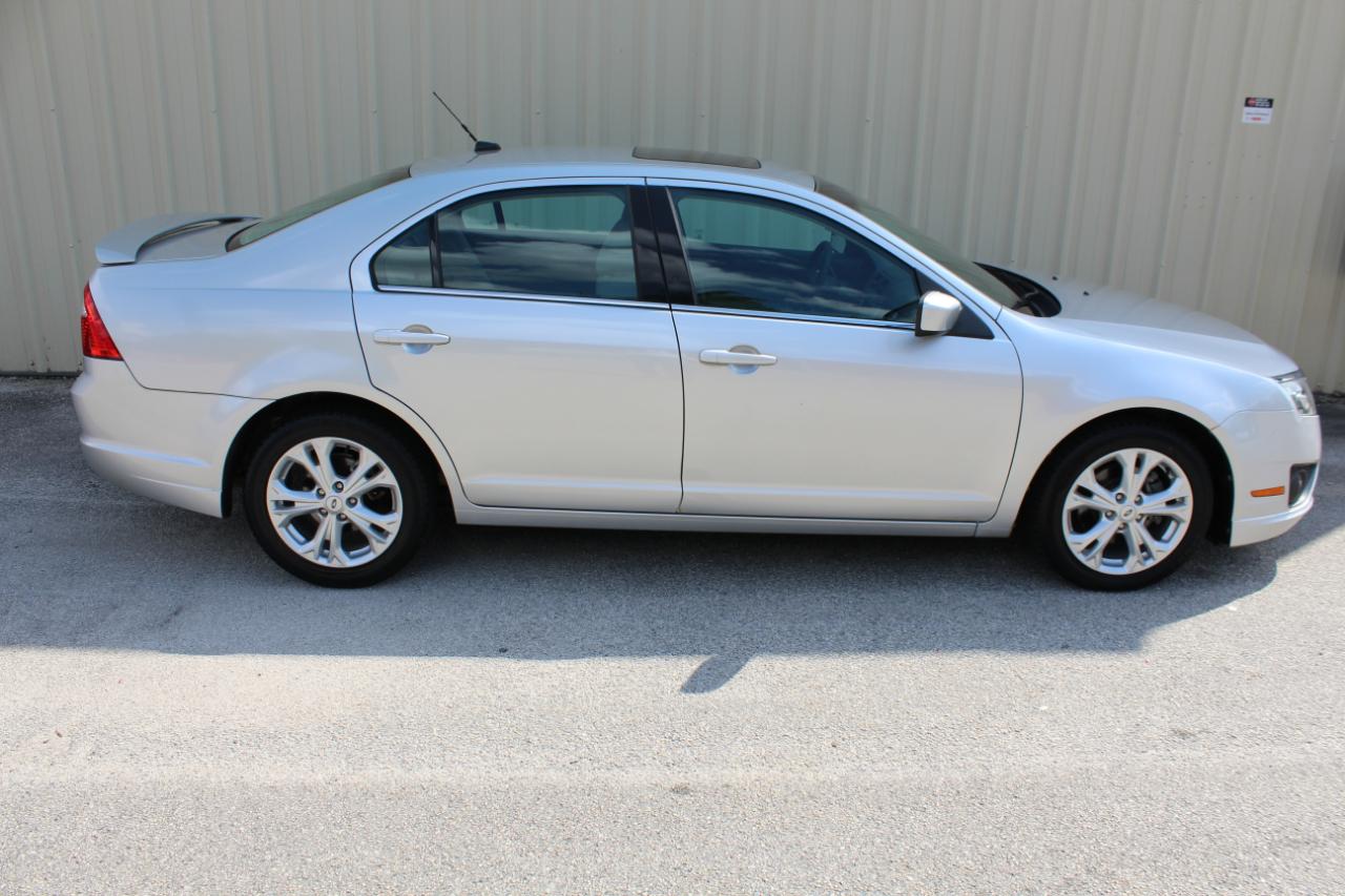 Ford Fusion SE 2012
