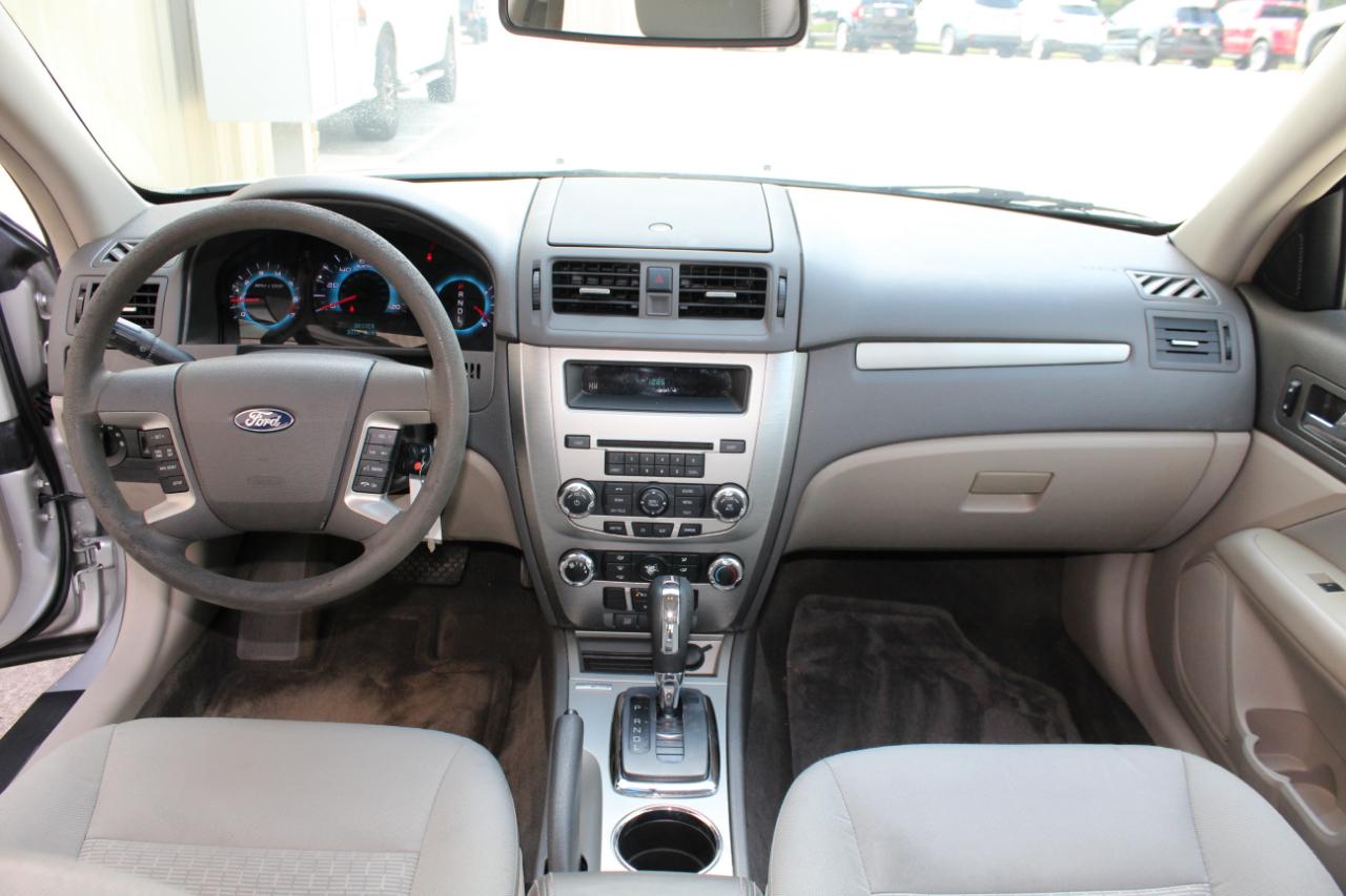 Ford Fusion SE 2012