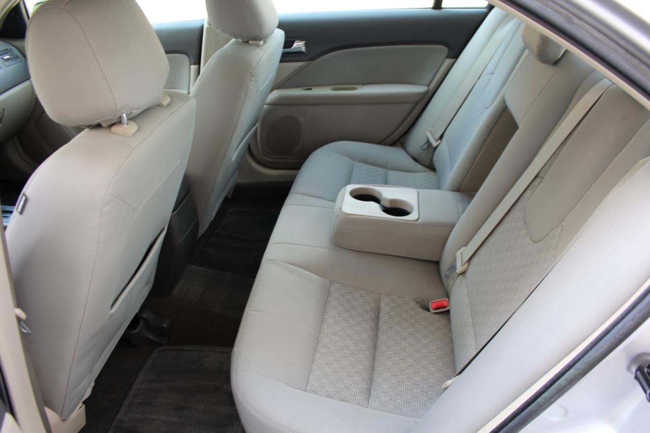 Ford Fusion SE 2012