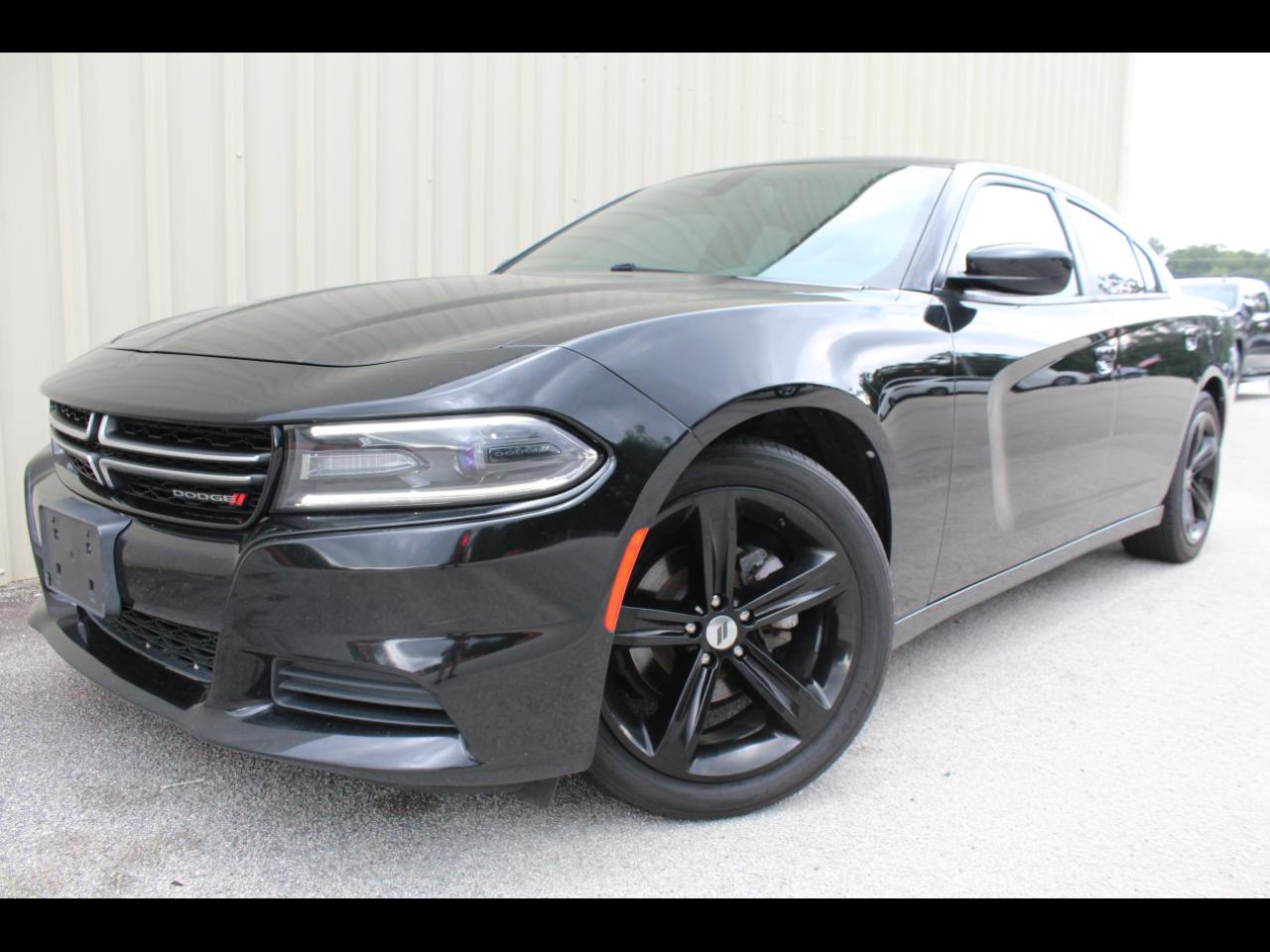 Dodge Charger SE 2017