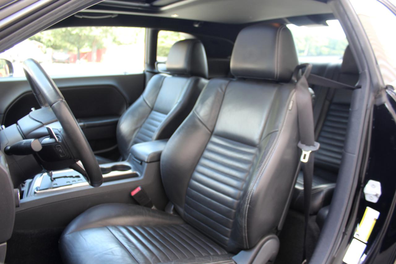 Dodge Challenger 2dr Cpe R/T Plus 2012