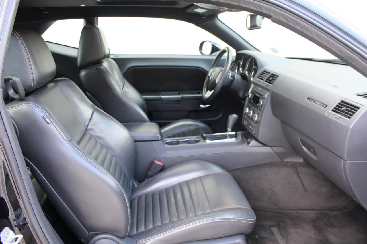 Dodge Challenger 2dr Cpe R/T Plus 2012