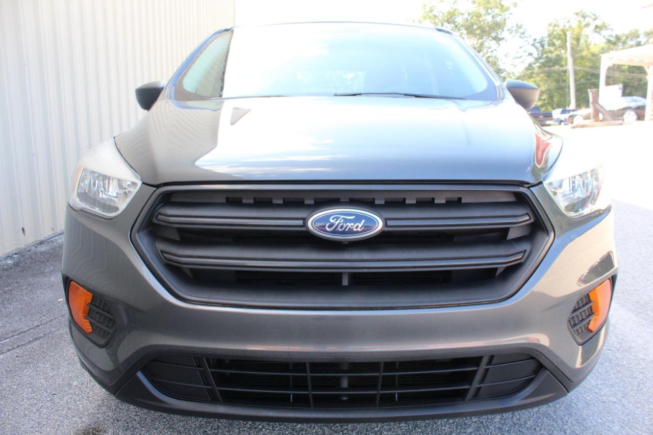 Ford Escape S 2017