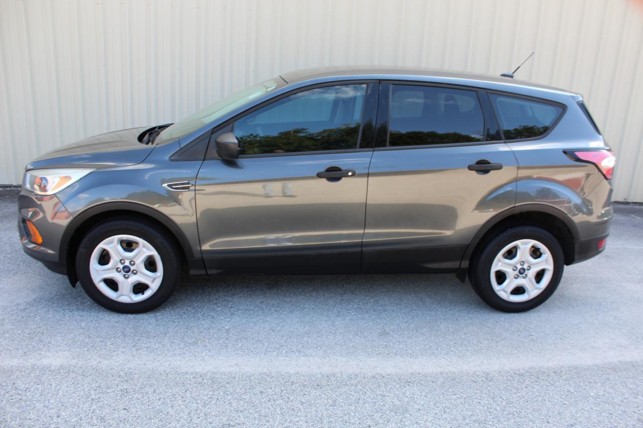 Ford Escape S 2017