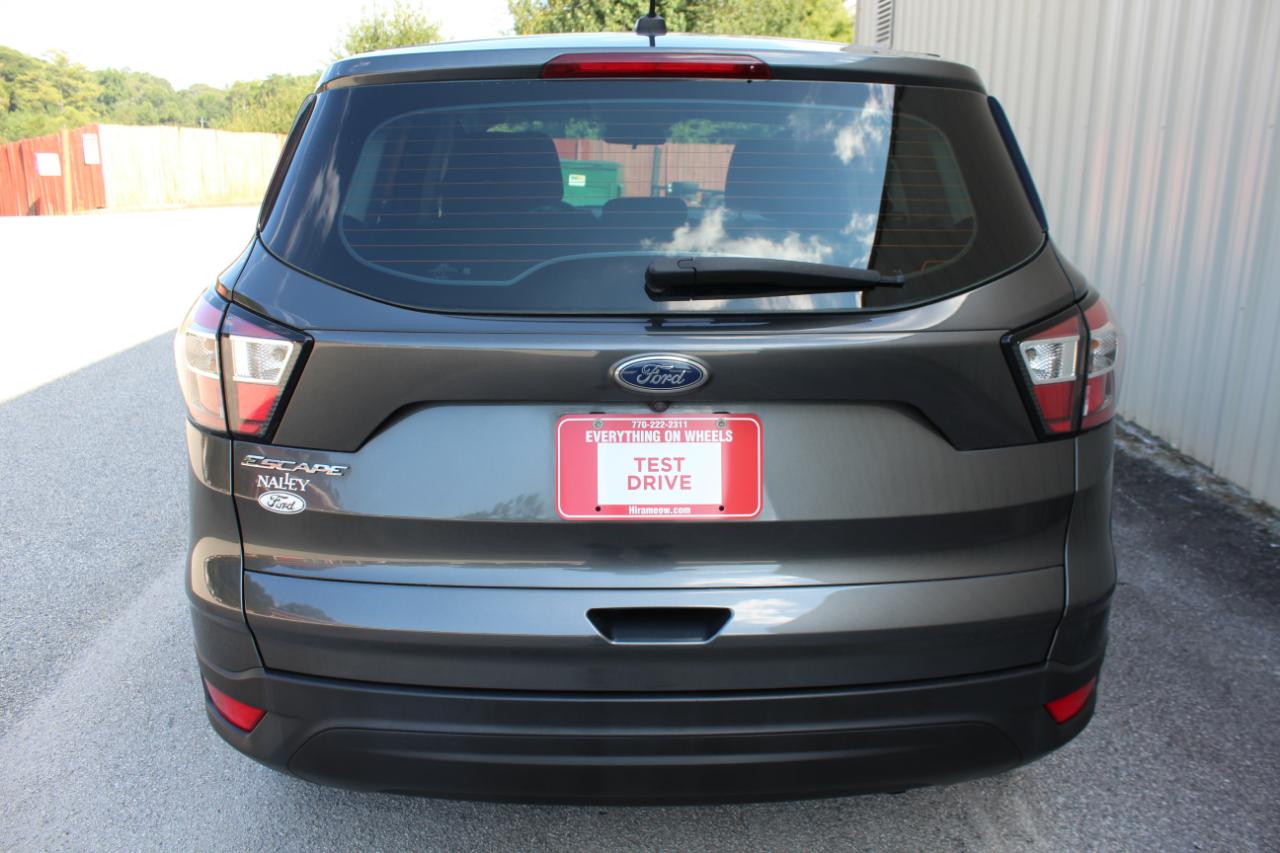 Ford Escape S 2017