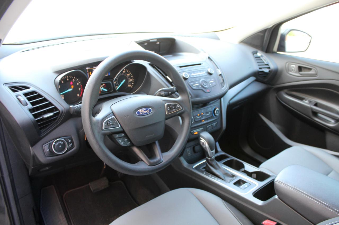 Ford Escape S 2017