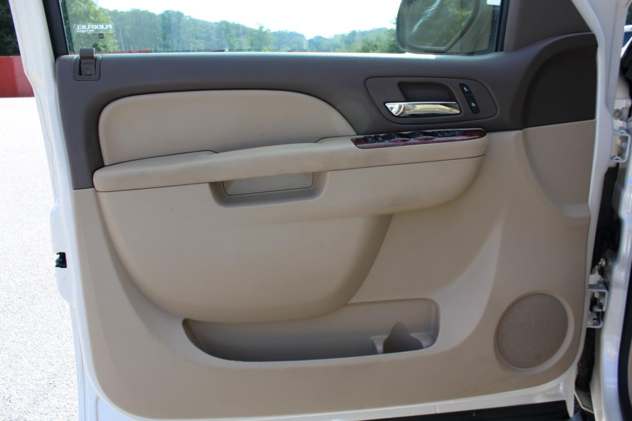 GMC Yukon SLT 2WD 2013