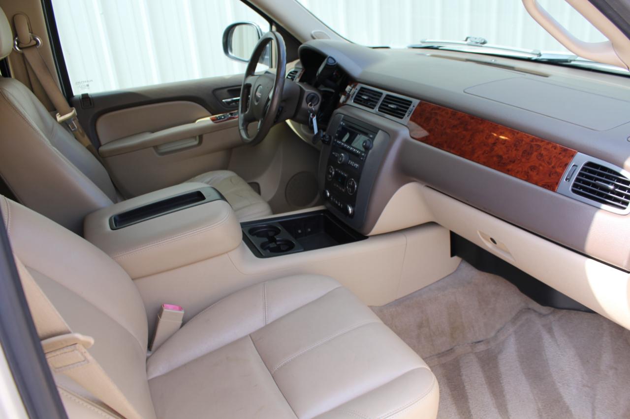 GMC Yukon SLT 2WD 2013