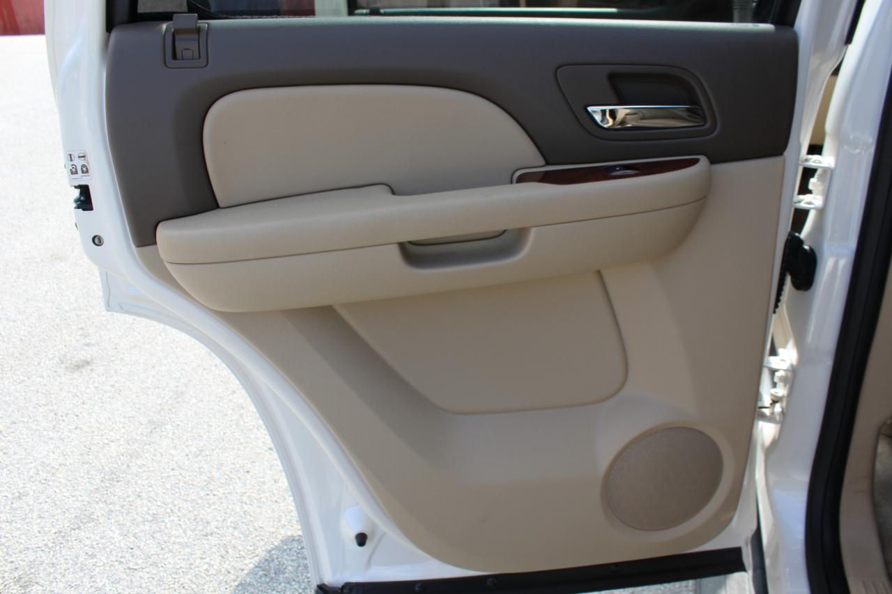 GMC Yukon SLT 2WD 2013