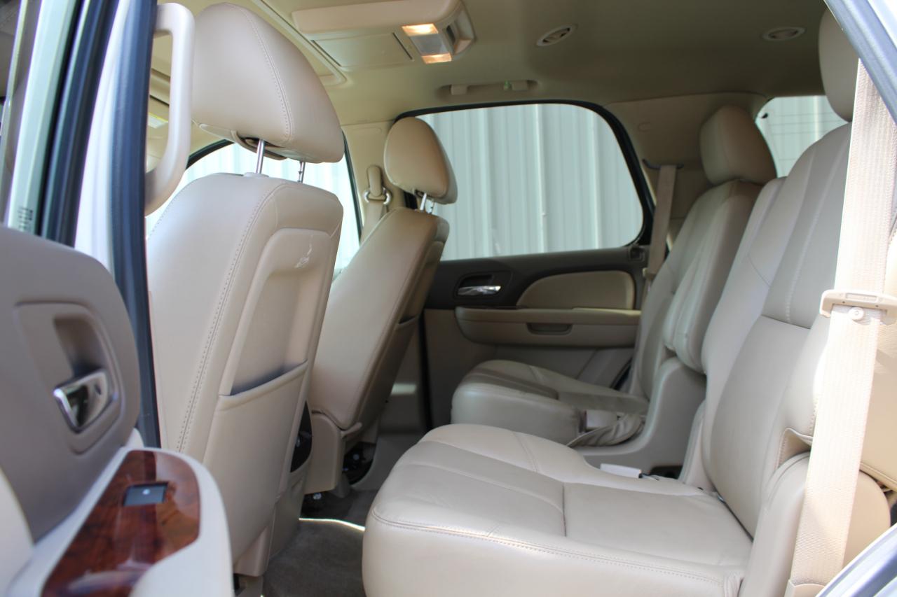 GMC Yukon SLT 2WD 2013