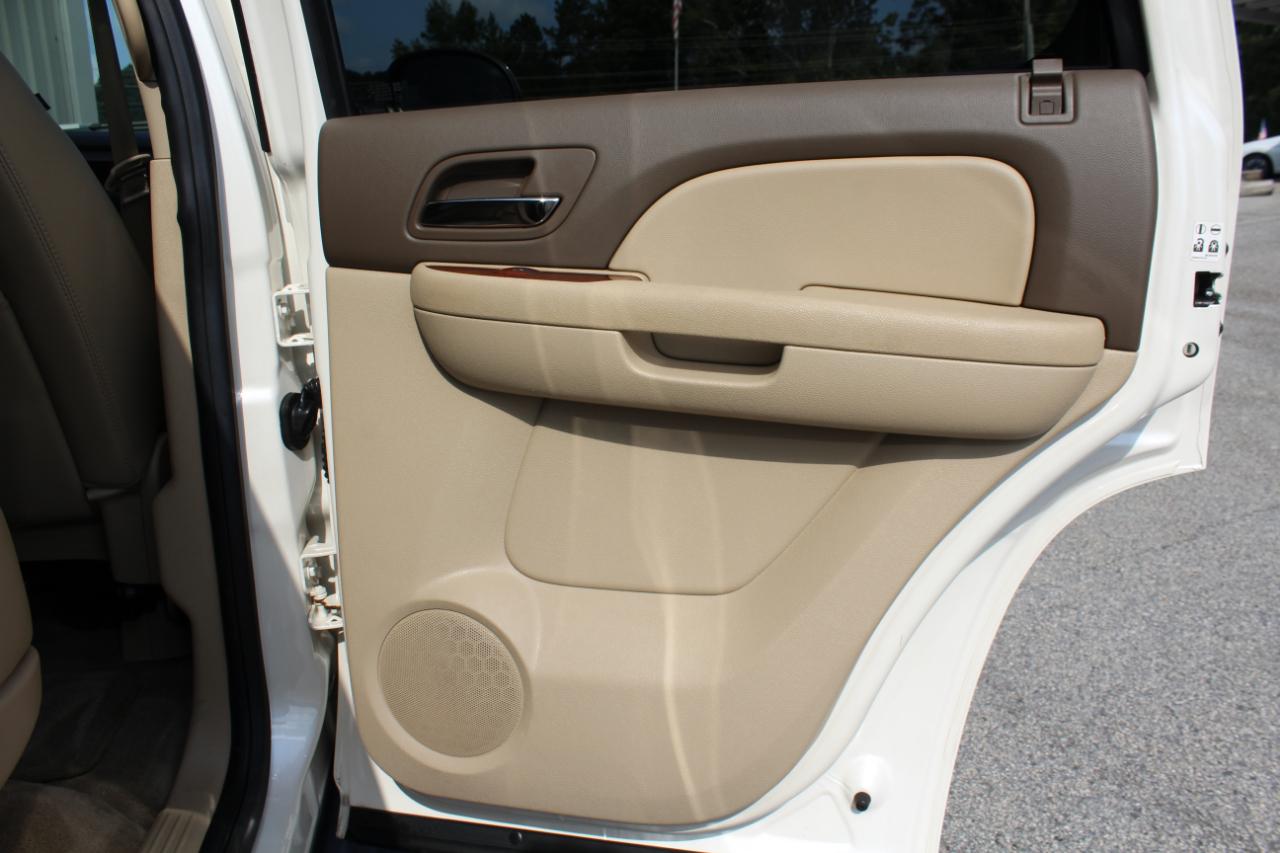 GMC Yukon SLT 2WD 2013