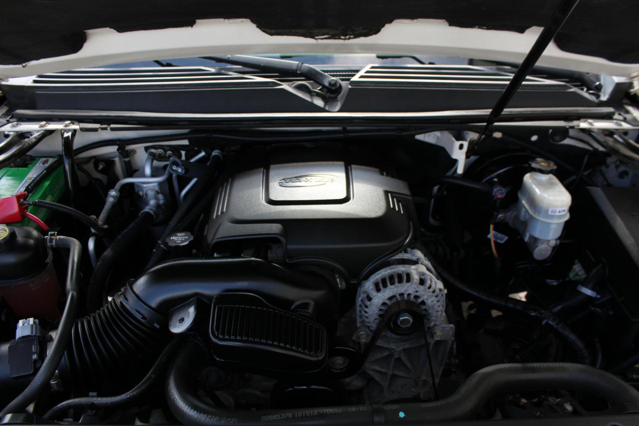 GMC Yukon SLT 2WD 2013