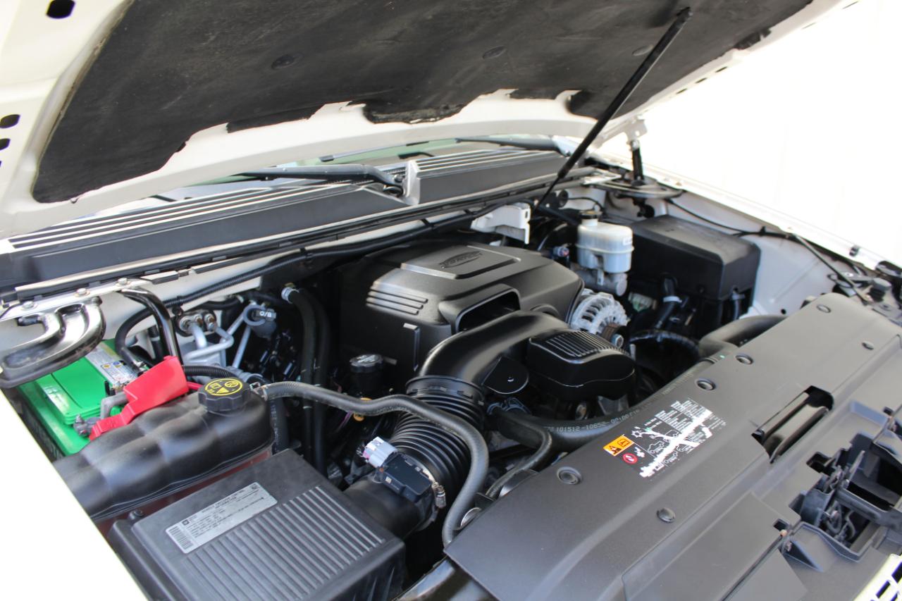 GMC Yukon SLT 2WD 2013