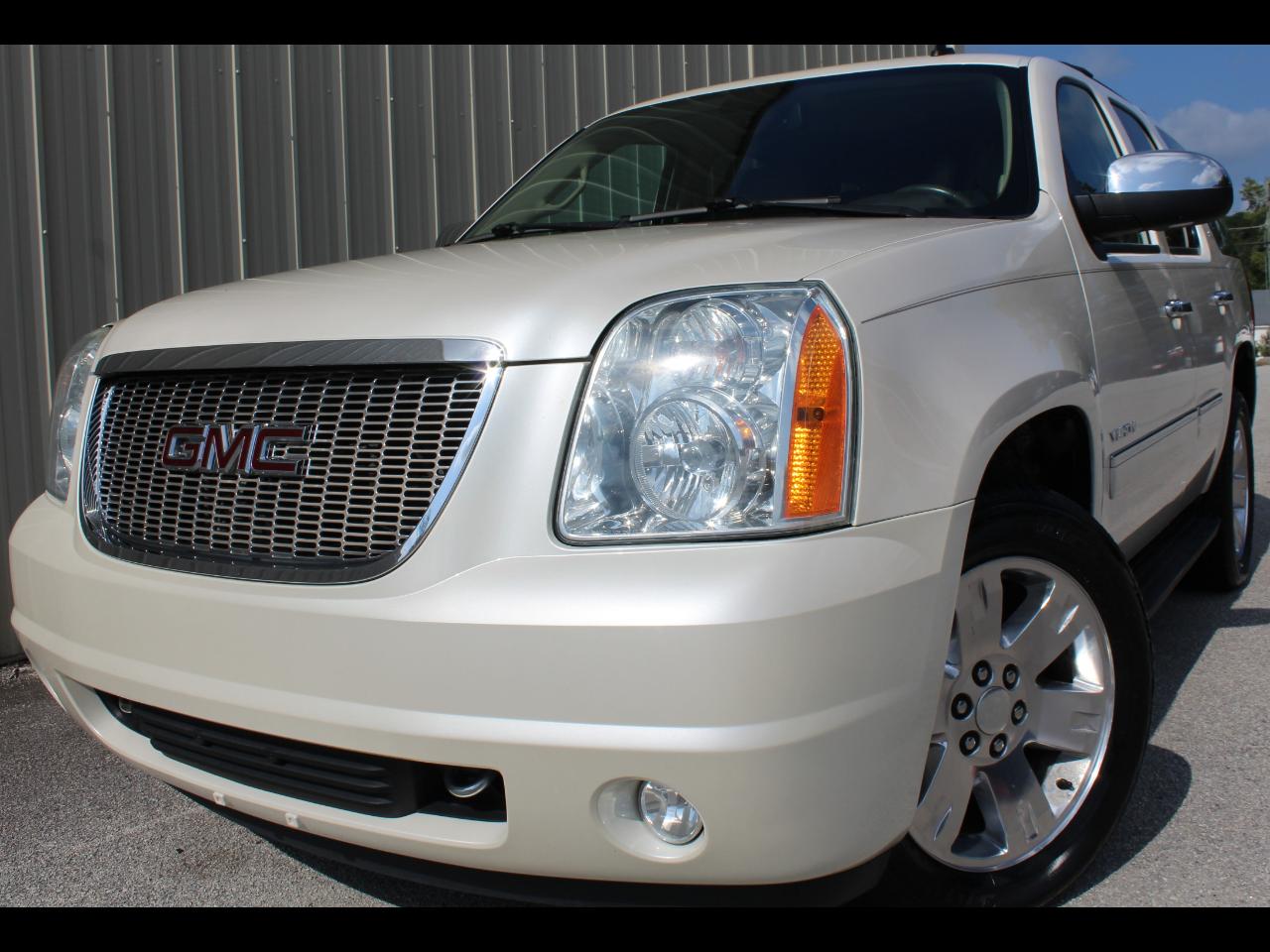 GMC Yukon SLT 2WD 2013