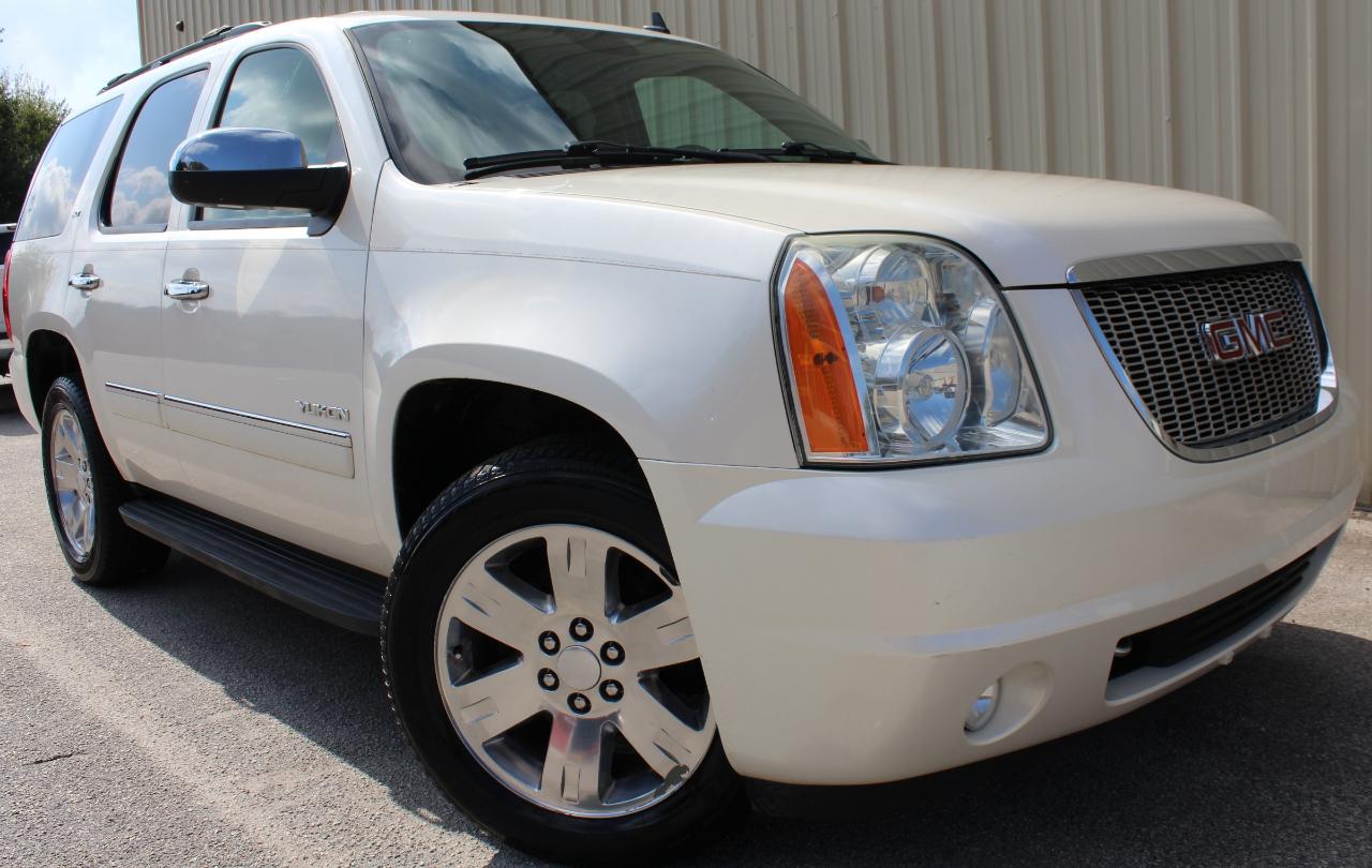 GMC Yukon SLT 2WD 2013
