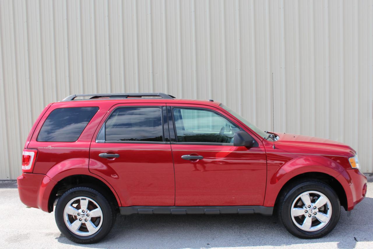 Ford Escape XLT FWD 2011