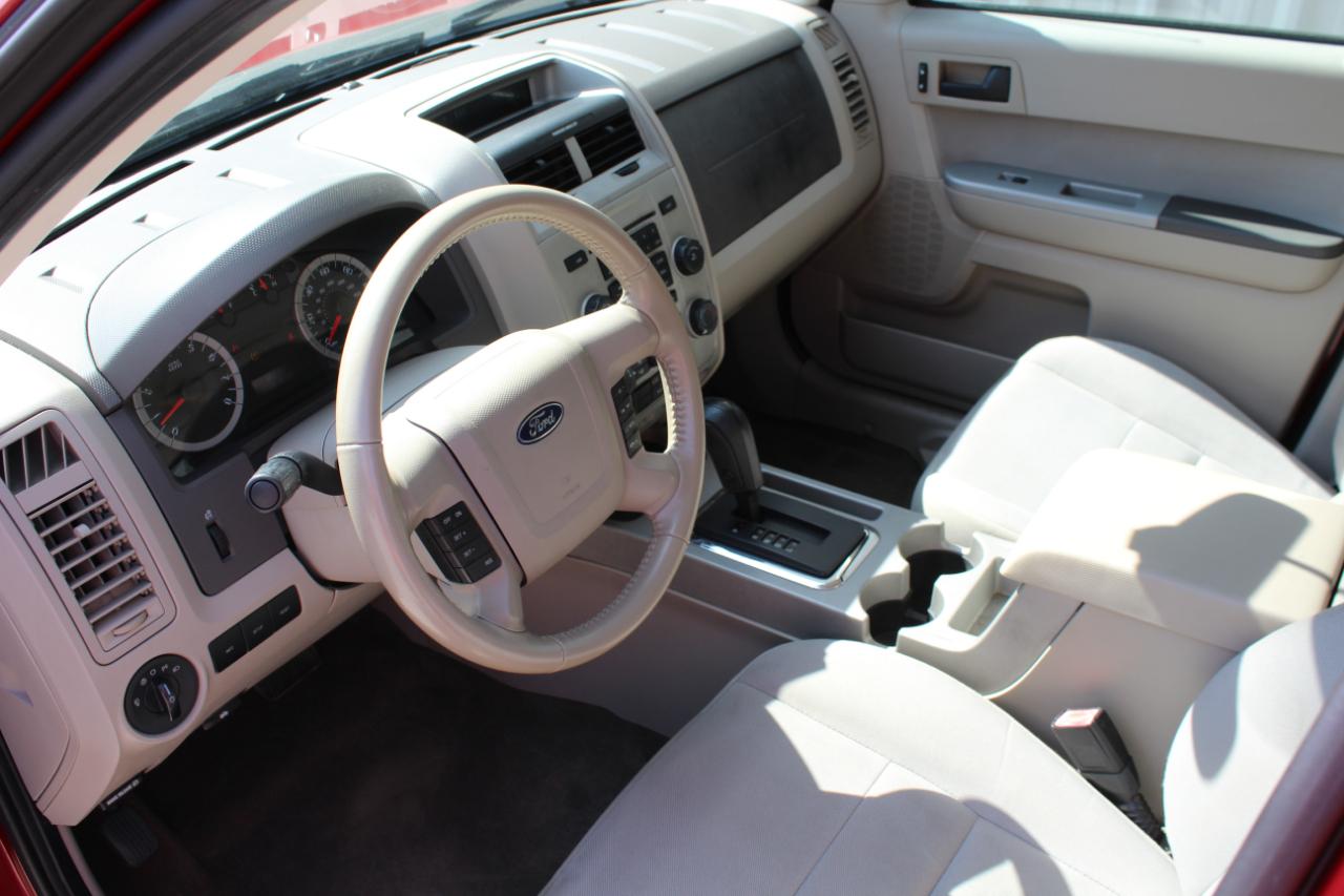 Ford Escape XLT FWD 2011