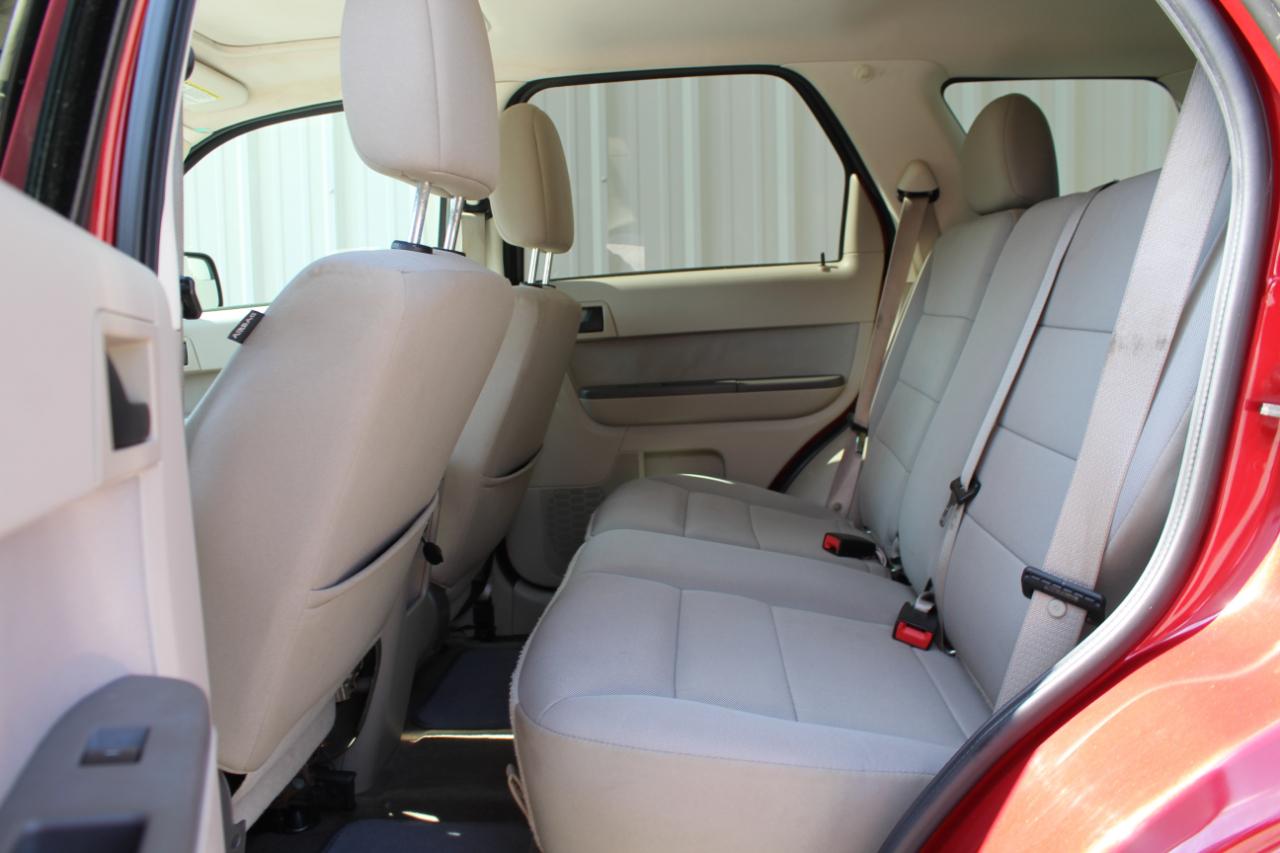 Ford Escape XLT FWD 2011