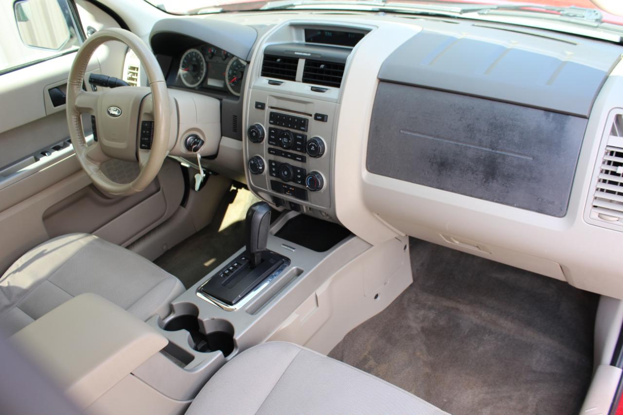 Ford Escape XLT FWD 2011
