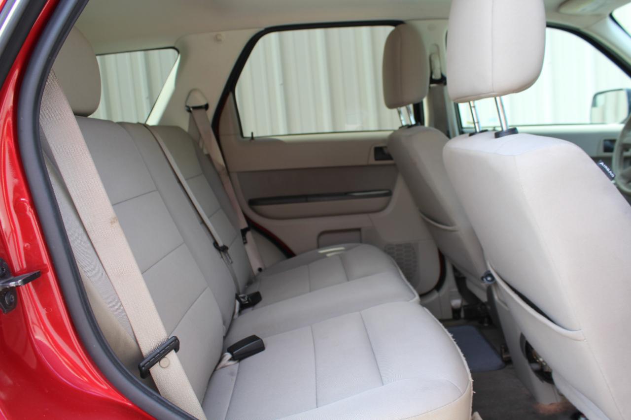 Ford Escape XLT FWD 2011