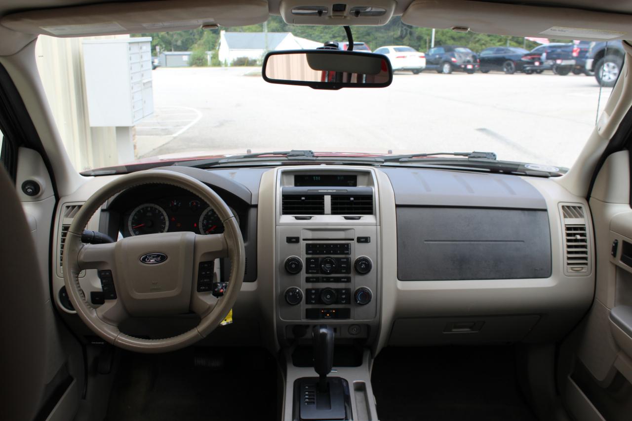 Ford Escape XLT FWD 2011