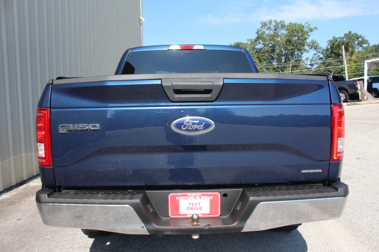 Ford F-150 XL SuperCrew 5.5-ft. Bed 4WD 2015