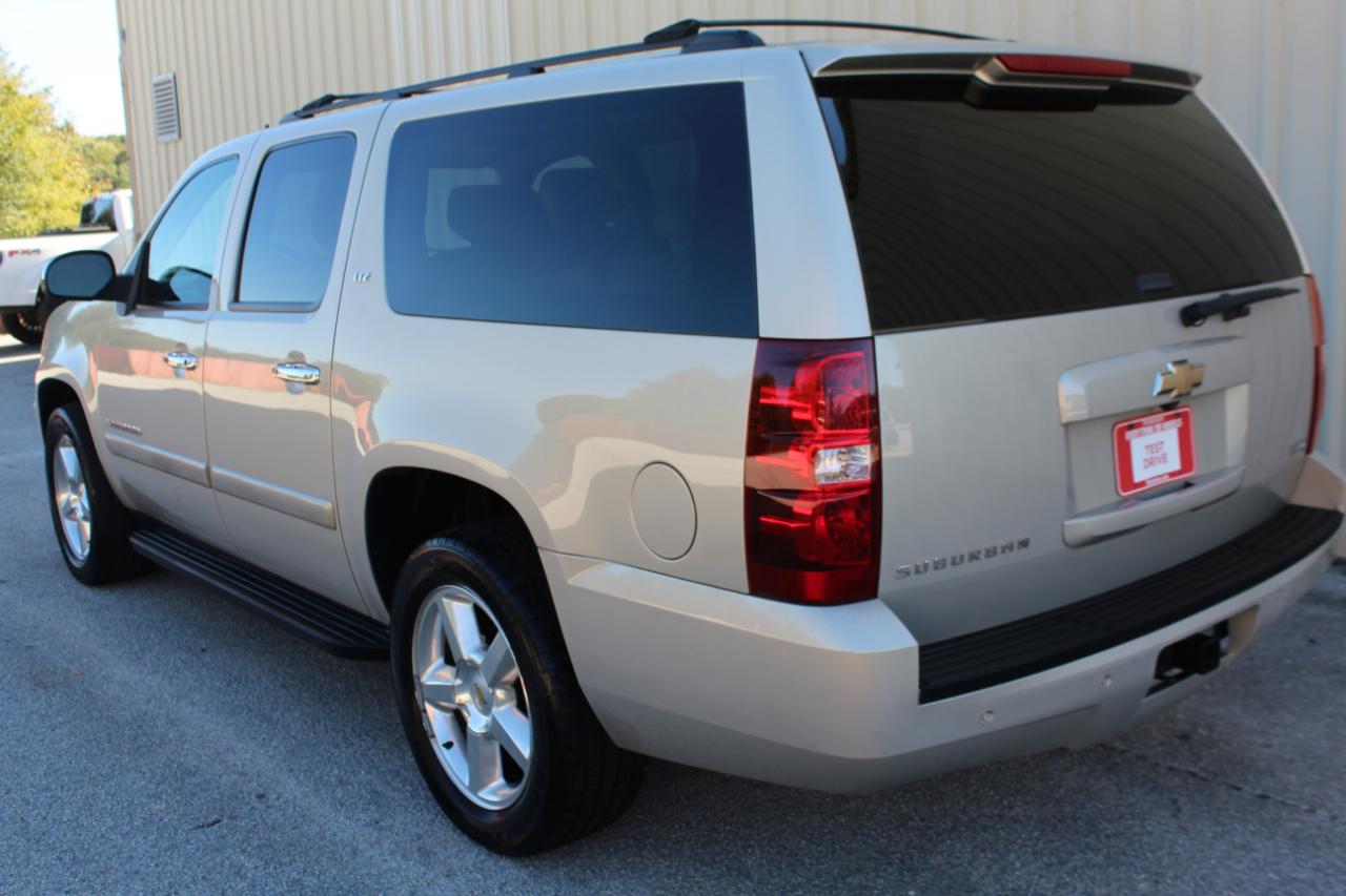 Chevrolet Suburban LTZ 1500 2WD 2008