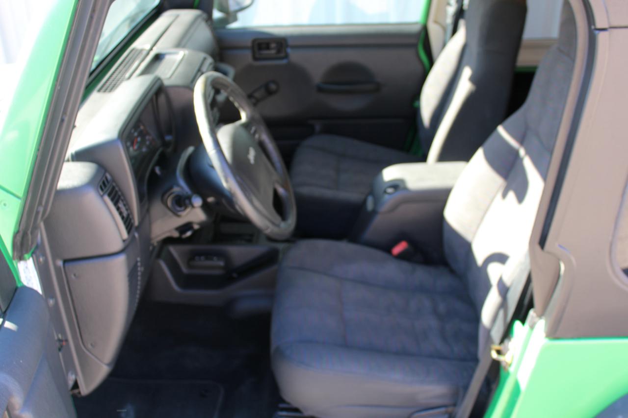 Jeep Wrangler Sport 2004