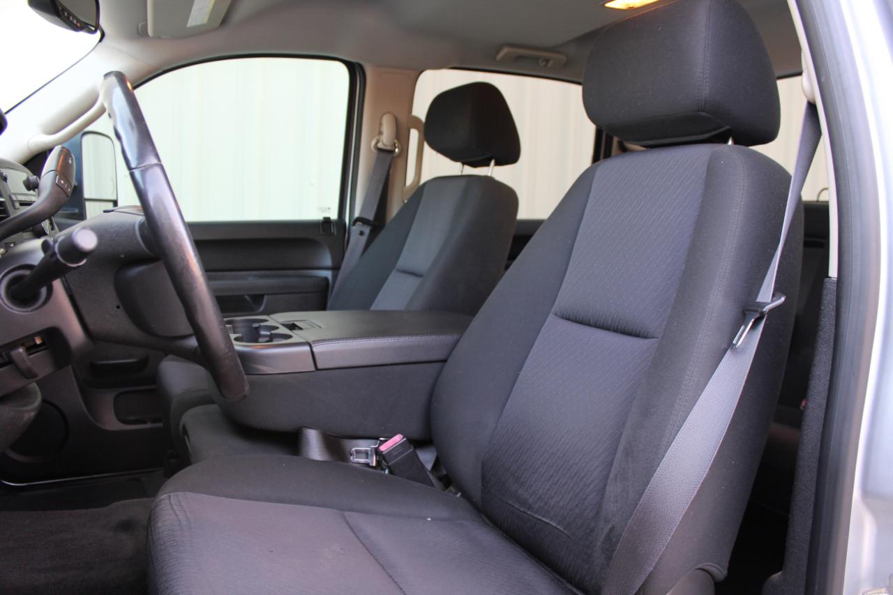 Chevrolet Silverado 2500HD LT Crew Cab 2WD 2012