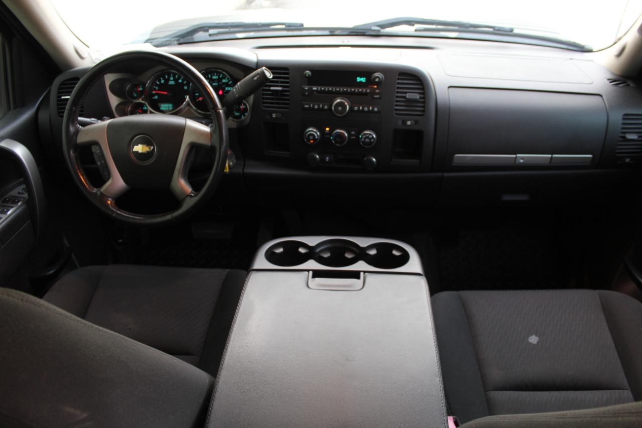 Chevrolet Silverado 2500HD LT Crew Cab 2WD 2012