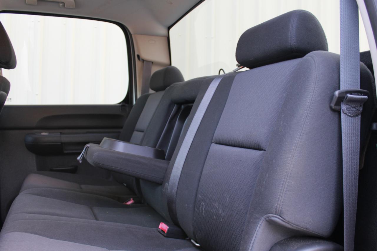 Chevrolet Silverado 2500HD LT Crew Cab 2WD 2012