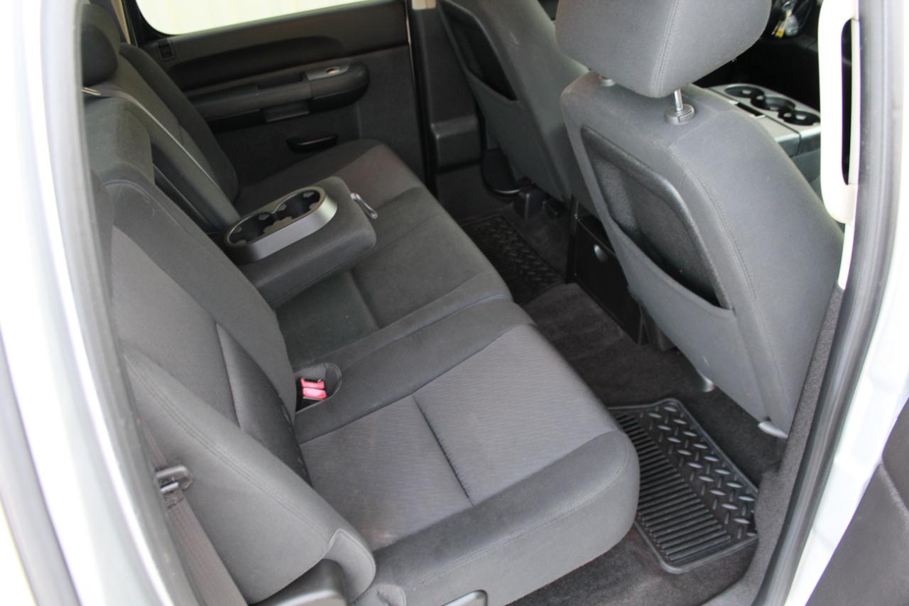 Chevrolet Silverado 2500HD LT Crew Cab 2WD 2012