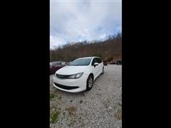 2021 Chrysler Voyager 