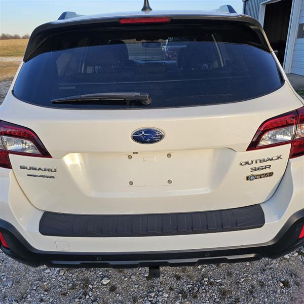 Subaru Outback  2018