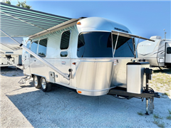 2023 Airstream International 