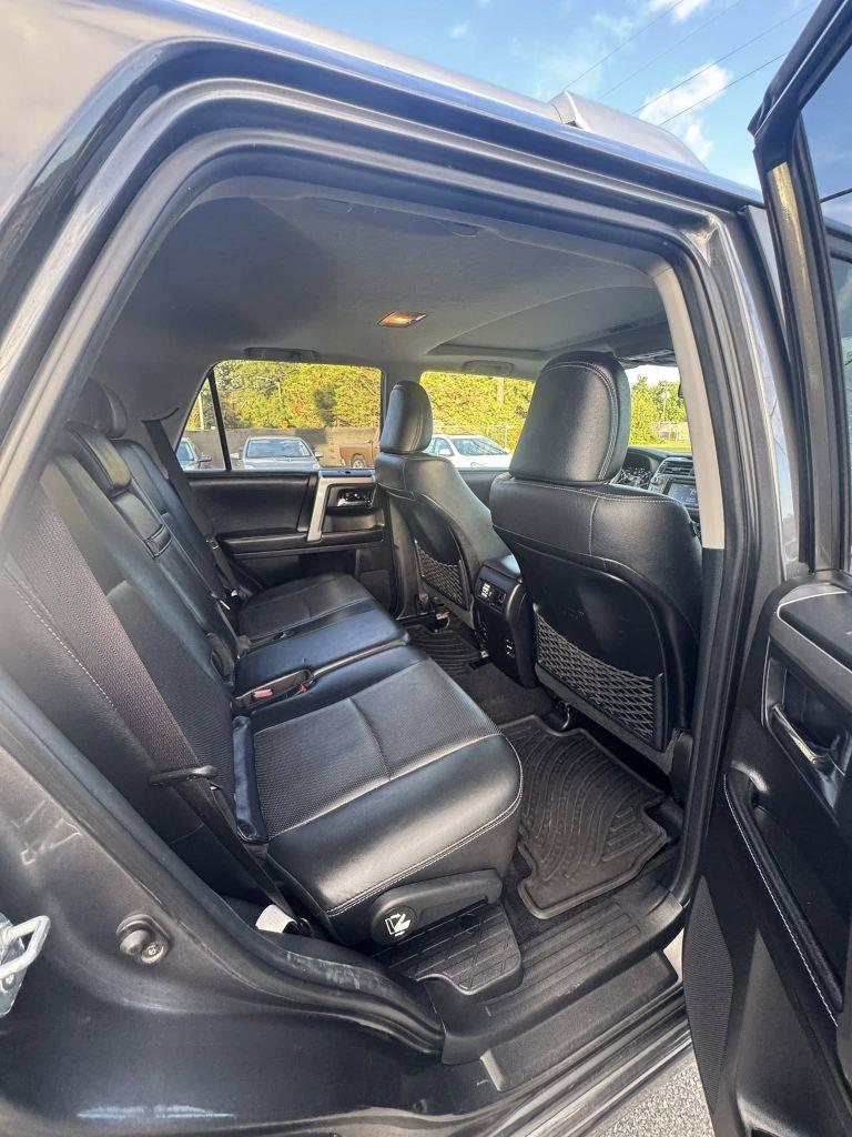 Toyota 4Runner  2016 Toyota 4Runner  2016